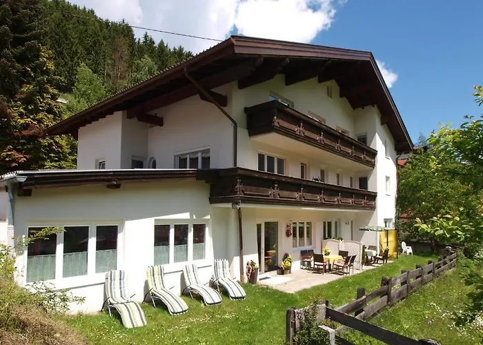 Apartament Mondial *